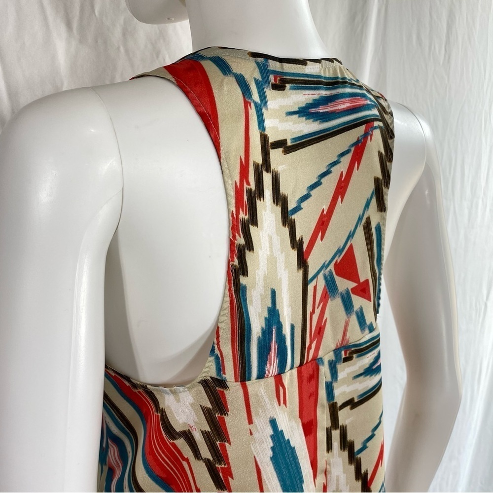 Allen B. Sleeveless Abstract Racer Back Shell - Picture 4 of 6